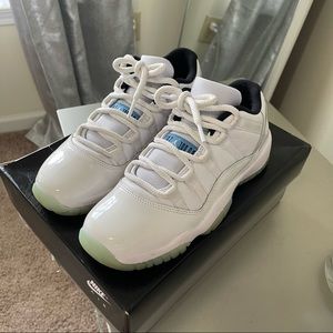 Jordan Retro 11 Low Legend Blue